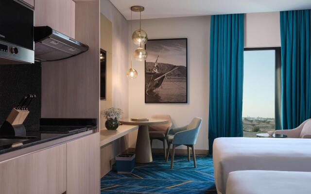 Maani Muscat Hotel & Suites