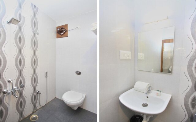 OYO 11960 Hotel Le Citi Inn