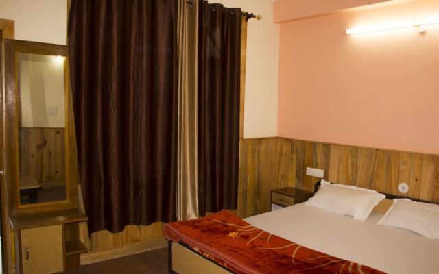 Hotel Hill Town