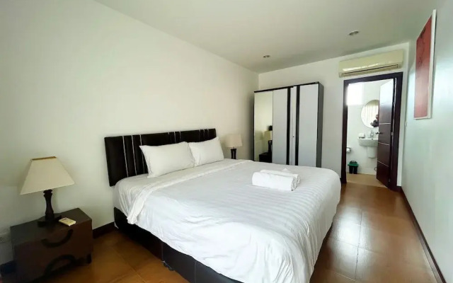 3BR Villa Rooftop Pool Gym Near BeachV28