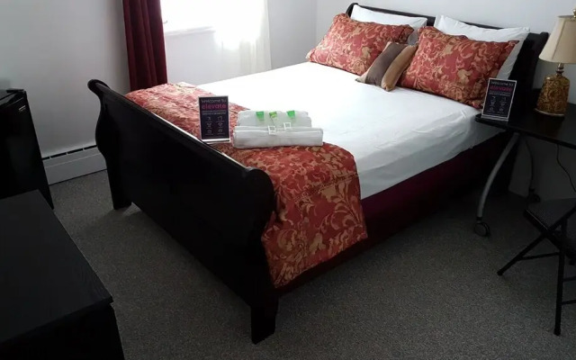 Crestview Guest House