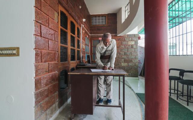 Shivay Youth Home by OYO Rooms