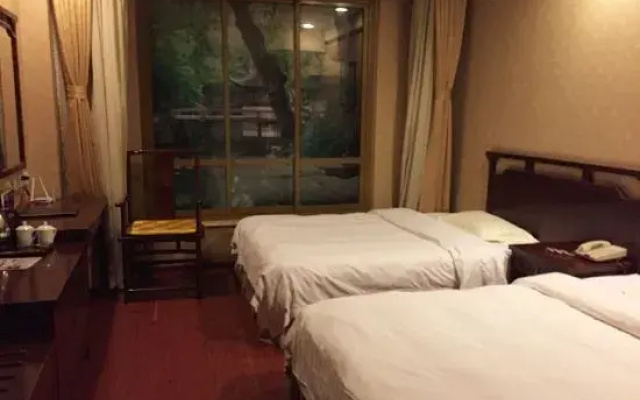 Beijing Huaiyangcun Business Hotel
