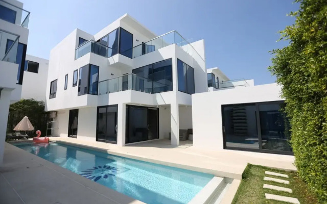 Private Pool Villa in Central Pattaya - Palmc11 & Palmc12