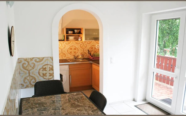 White Quiet Apartment