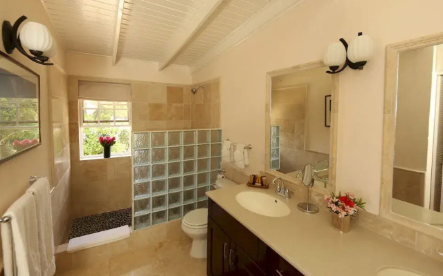 Admiral's Inn and Gunpowder Suites
