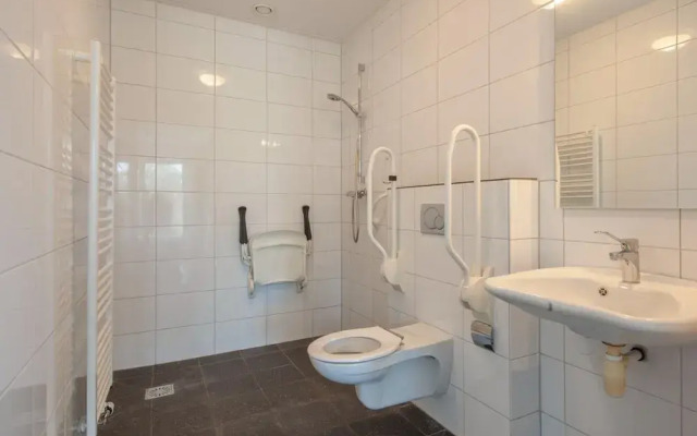 Restyled Villa With 5 Bathrooms, Located in a Green Area