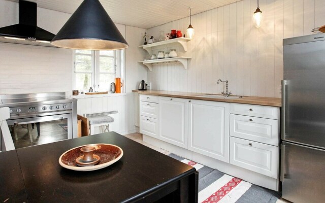 6 Person Holiday Home in Ulfborg