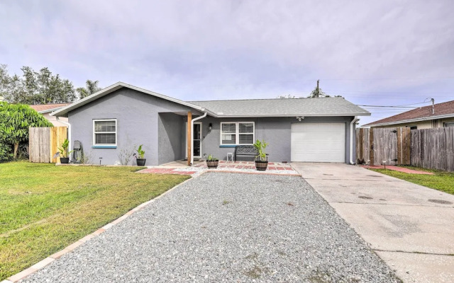 Sun-kissed Largo Escape: Private Pool & Patio