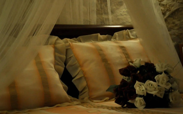 Orsalia Luxury Suites