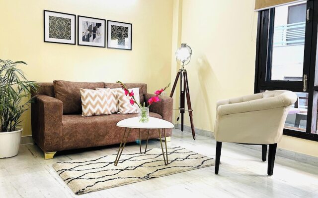 Olive Service Apartment Near Artemis
