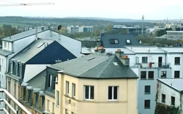 Large Retro Chic Flat 100m2 in City Center - Parking
