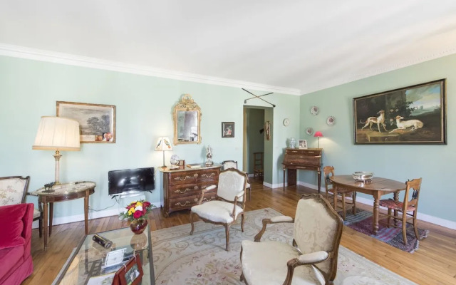 Antique French Splendour