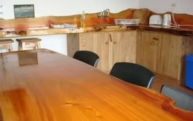 Kiwi Park Motels & Holiday Park