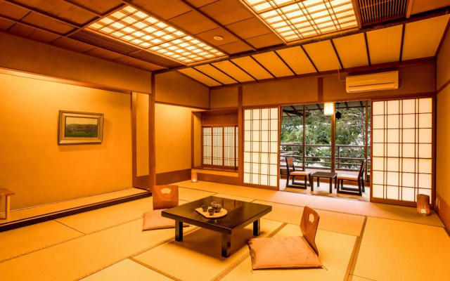 Ooedo Onsen Monogatari Premium Yoshinoya Irokuen