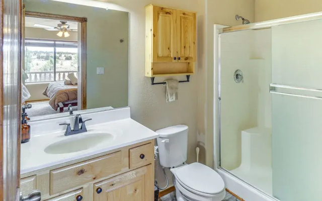 Near Lakes & Trails: Pet-friendly Cabin in Arizona