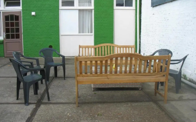 Guest House Amsterdam - Hostel