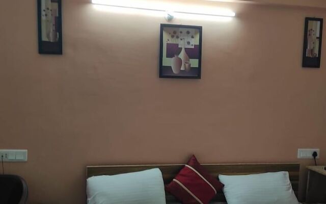 ADB Rooms Hotel Devine Point, Shimla