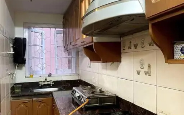 Lovely 4 bedroom condo