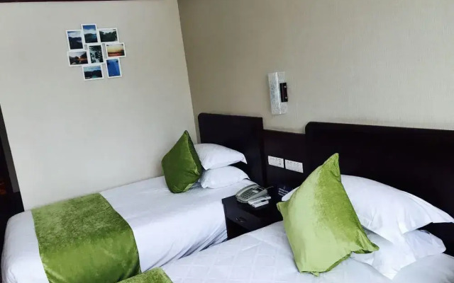 Hangzhou Qiandaohu Waigaoqiao Hotel