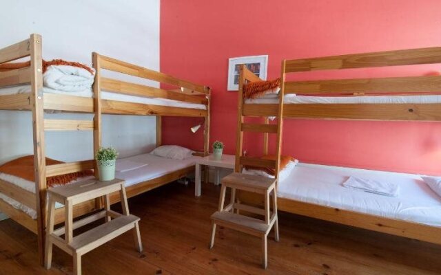 Magnlia Porto Hostel  Suites