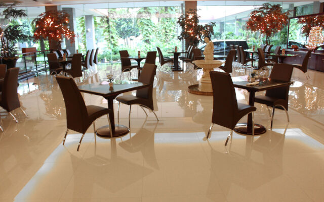 Istana Nelayan Hotel & Convention Powered by Archipelago