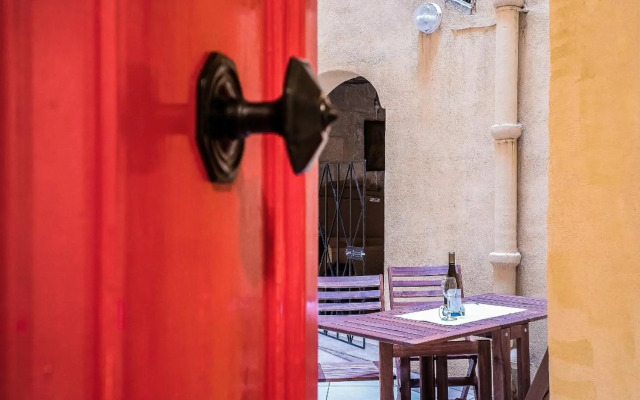 Valletta Main Street Apartment