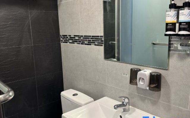 Feng Ge Shi Shang Hotel