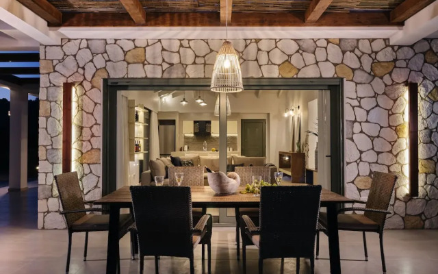 Gerakas Luxury Villas