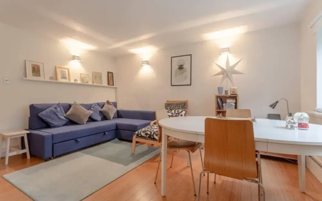 Elephant and Castle 2 Bedroom Apartment