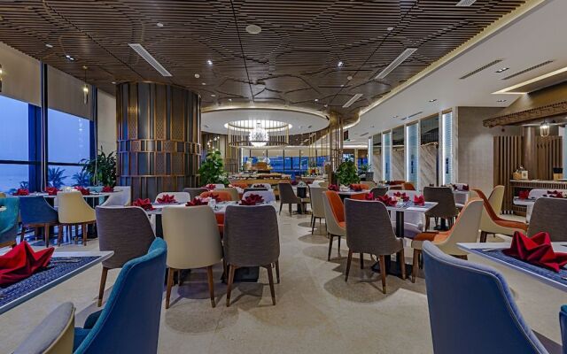 Peninsula Hotel Danang