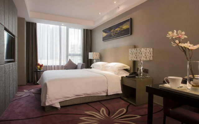 La Perle International Hotel - Free shuttle between hotel and Exhibition Center during Canton Fair & Exhibitor registration Counter