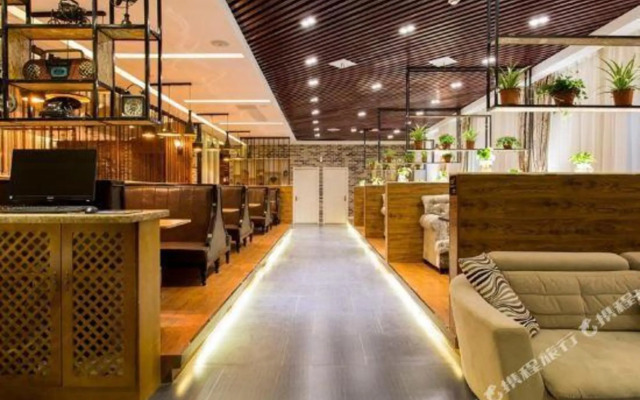 Zhenjiang Kaiyin Hotel (Jiangsu University)