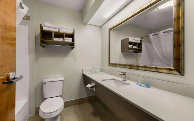 Quality Inn & Suites Matthews - Charlotte