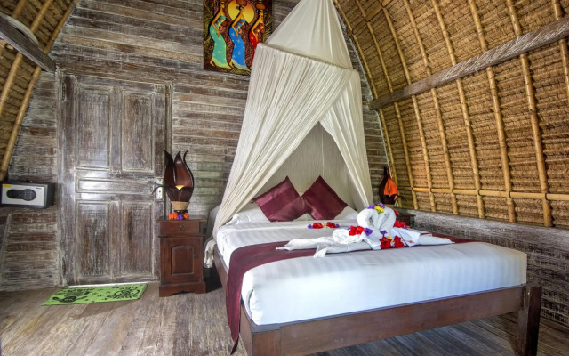 Mushroom Beach Bungalow