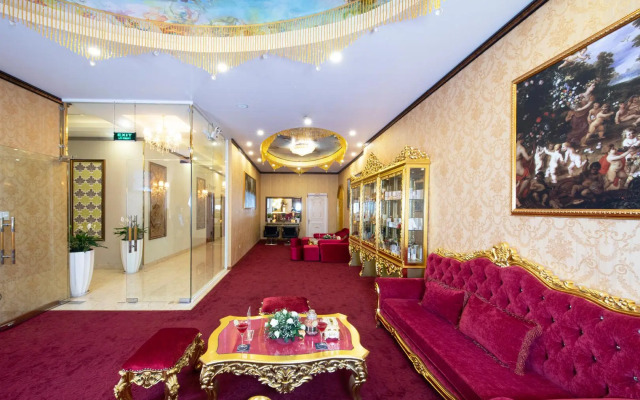 Ladalat Hotel