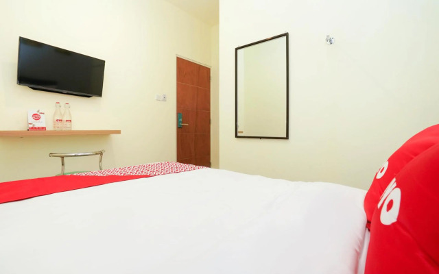 SUPER OYO Flagship 3688 Pot Art