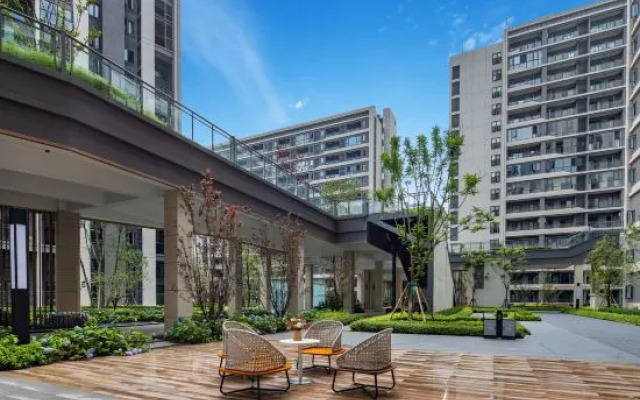 Xichang Hanjin Hotel ( qionghai 17 Degree Wanda Plaza Hotel)