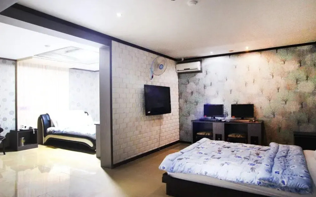 Gwangju Sinandong One Motel