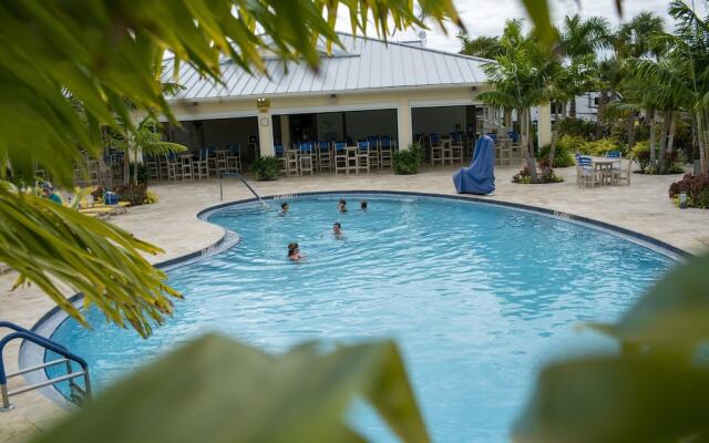Sugarloaf Key Hotel at KOA Resort