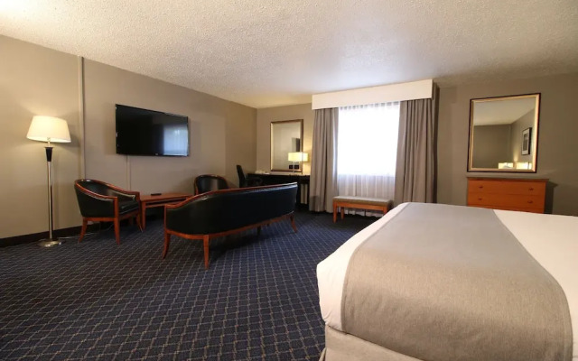 Clarion Pointe