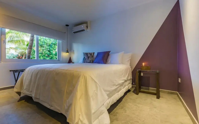 Boca Catalina 2bd 2bt Apt 1