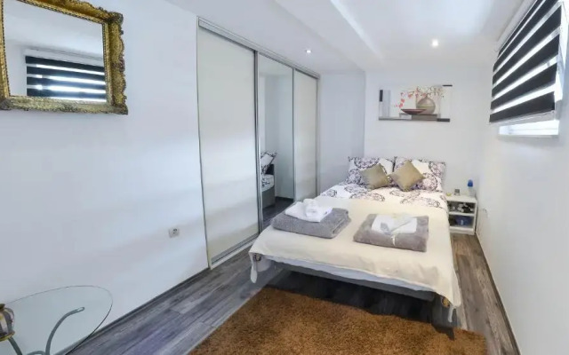Luxury Apartment in City Center