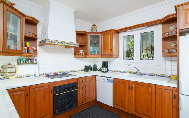 Villa Iris