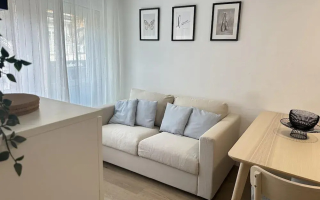 Beach Apartment 4