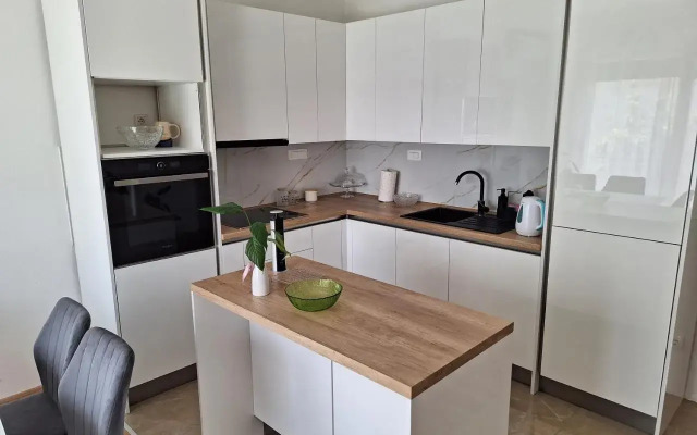 Apartment 3M