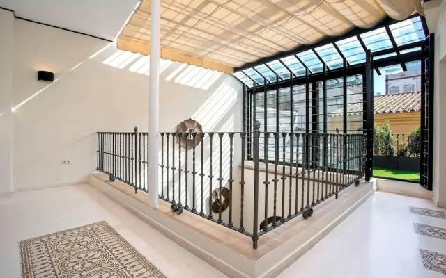 Sevillian House With Terrace. Augusto Plasencia