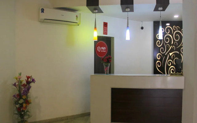 OYO 1697 Hotel PM Regency