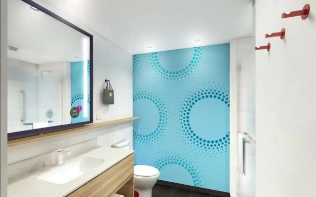 Tru by Hilton Lawrenceville Atlanta I-85 Sugarloaf