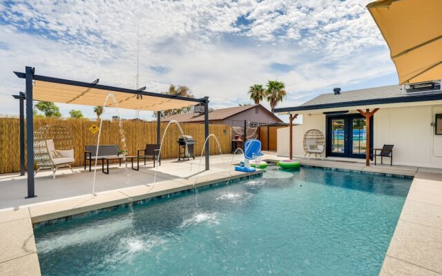 Glendale Getaway: Swim, Putt, Grill, & Relax!